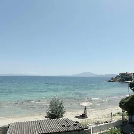 Akti Seafront 别墅 *